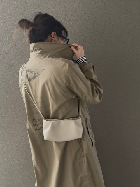 【NUiLLE】 【即納】wander around pochette
