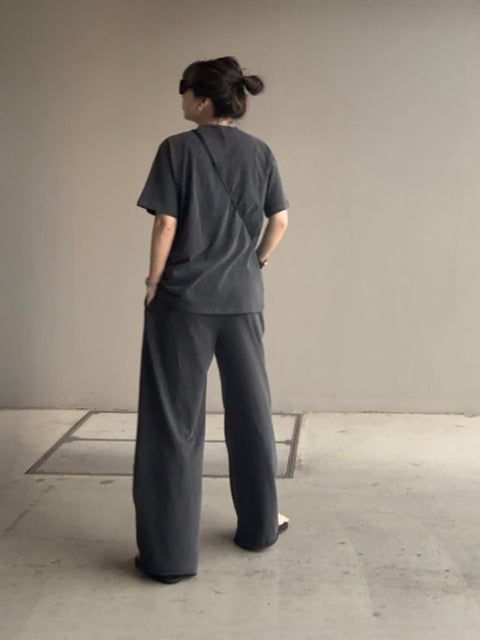 ピグメントダイパンツ