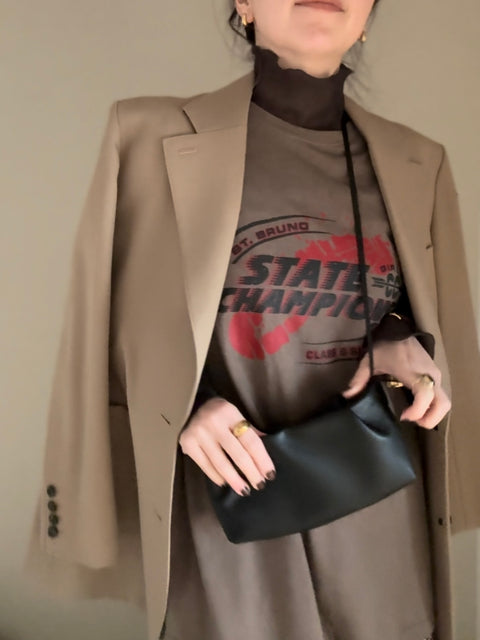 【NUiLLE】 【即納】wander around pochette