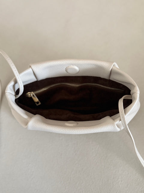 【NUiLLE】 【即納】wander around pochette
